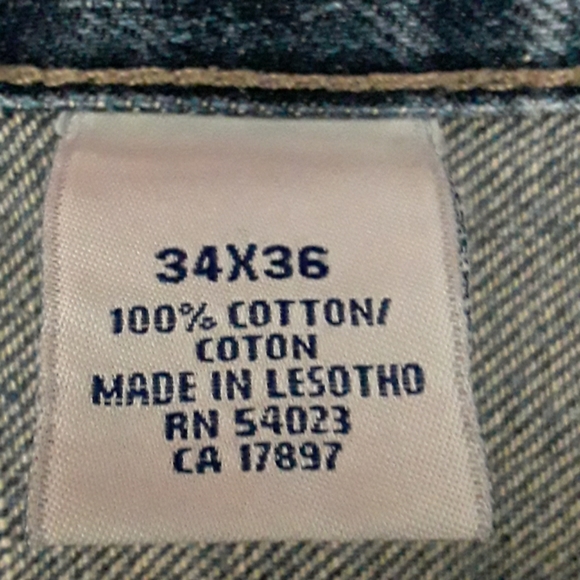 Old Navy Regular Blue Jeans - Picture 7 of 8